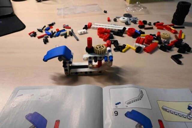 42116_technic_kompaktlader_3