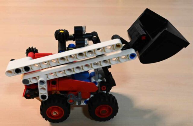 42116_technic_kompaktlader_6